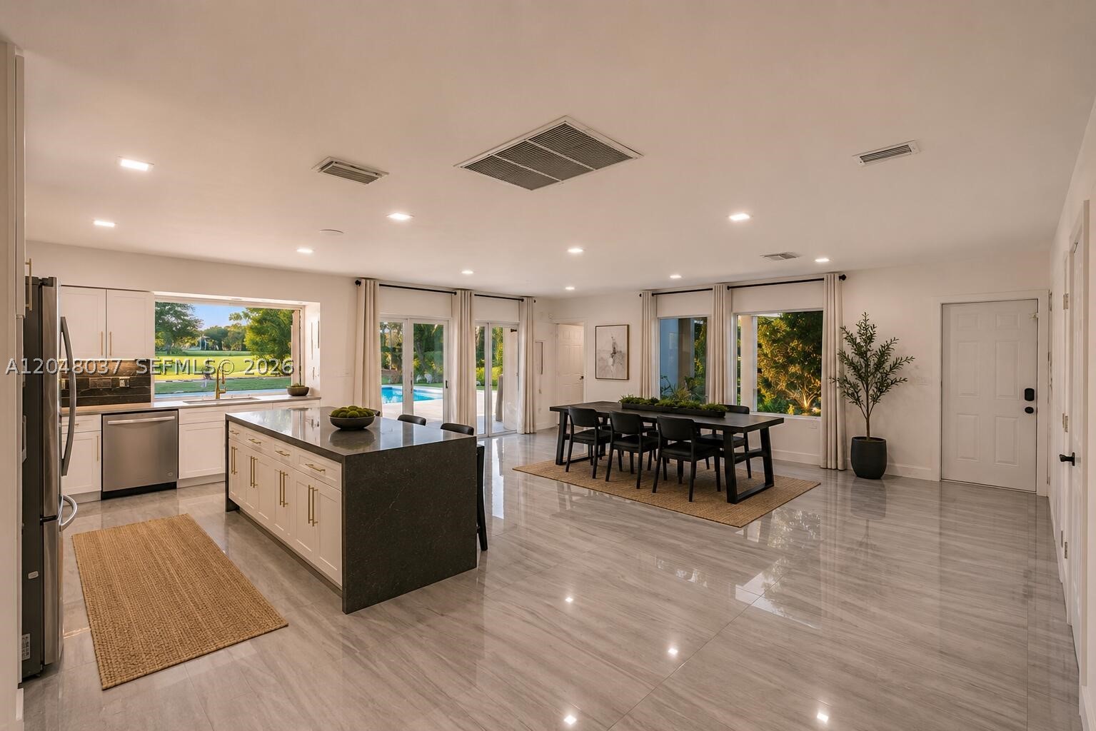 EMERALD HILLS - Residential