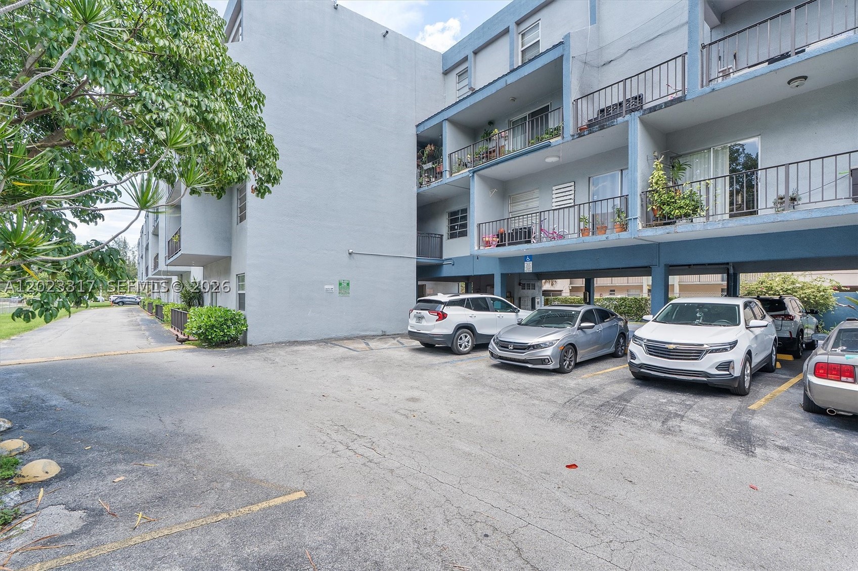 VILLAS SAN MIGUEL CONDO - Residential