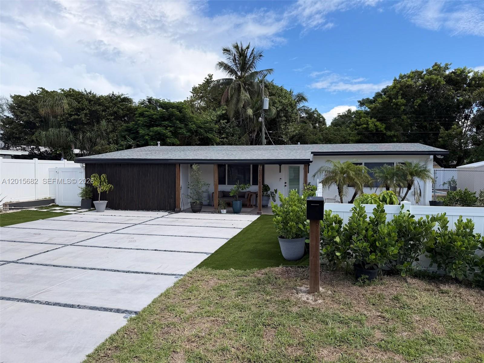 PINECREST ACRES-RESUB OF - Residential