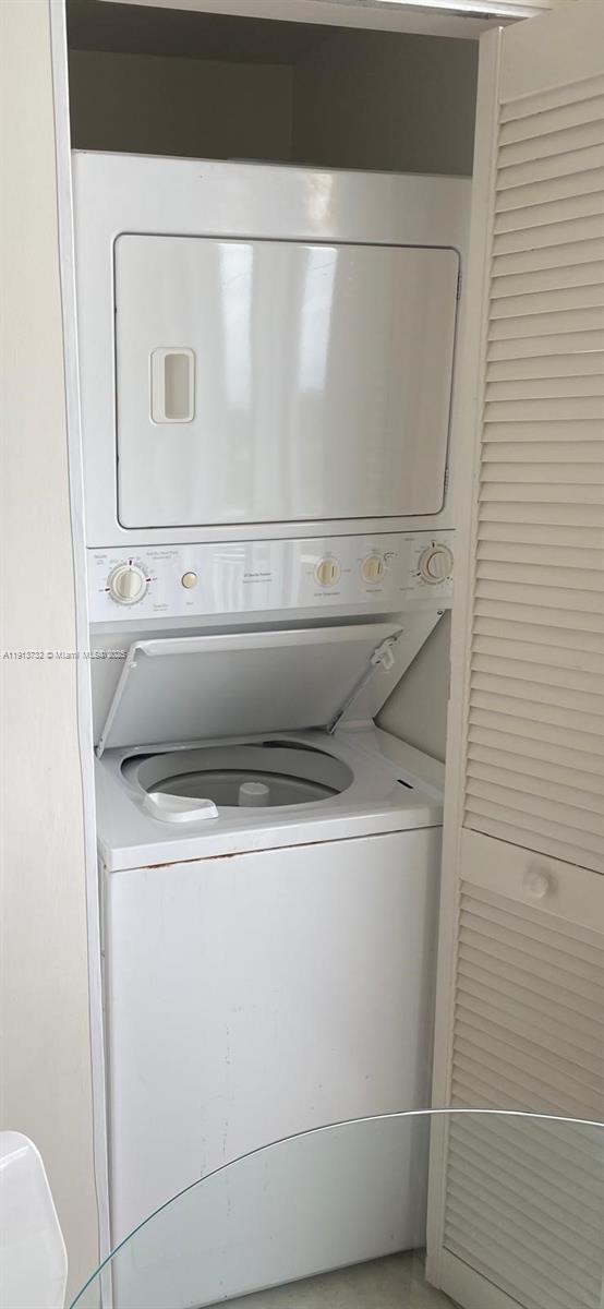 CATALONIA CONDO - Residential Lease