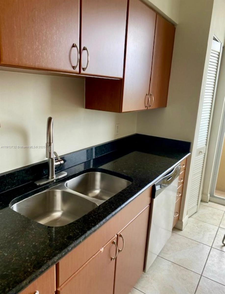 CATALONIA CONDO - Residential Lease