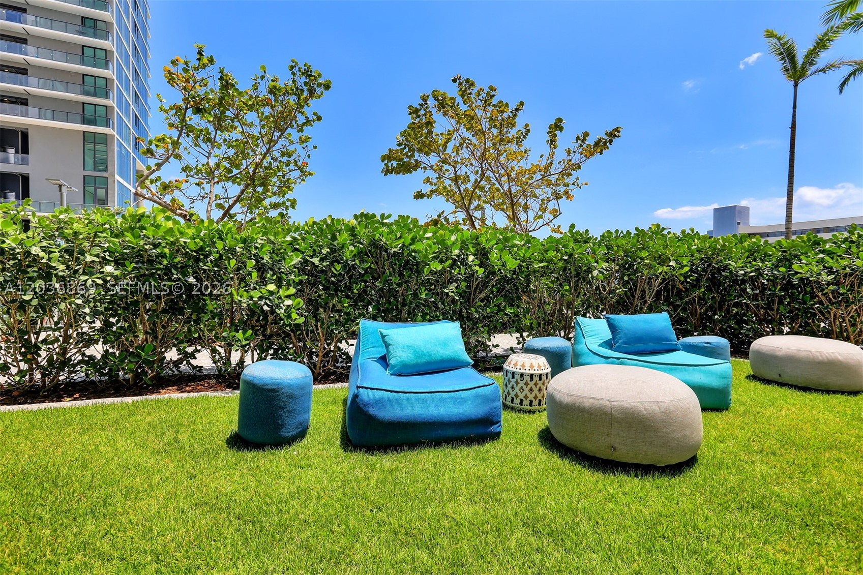 PARAISO BAY CONDO - Residential