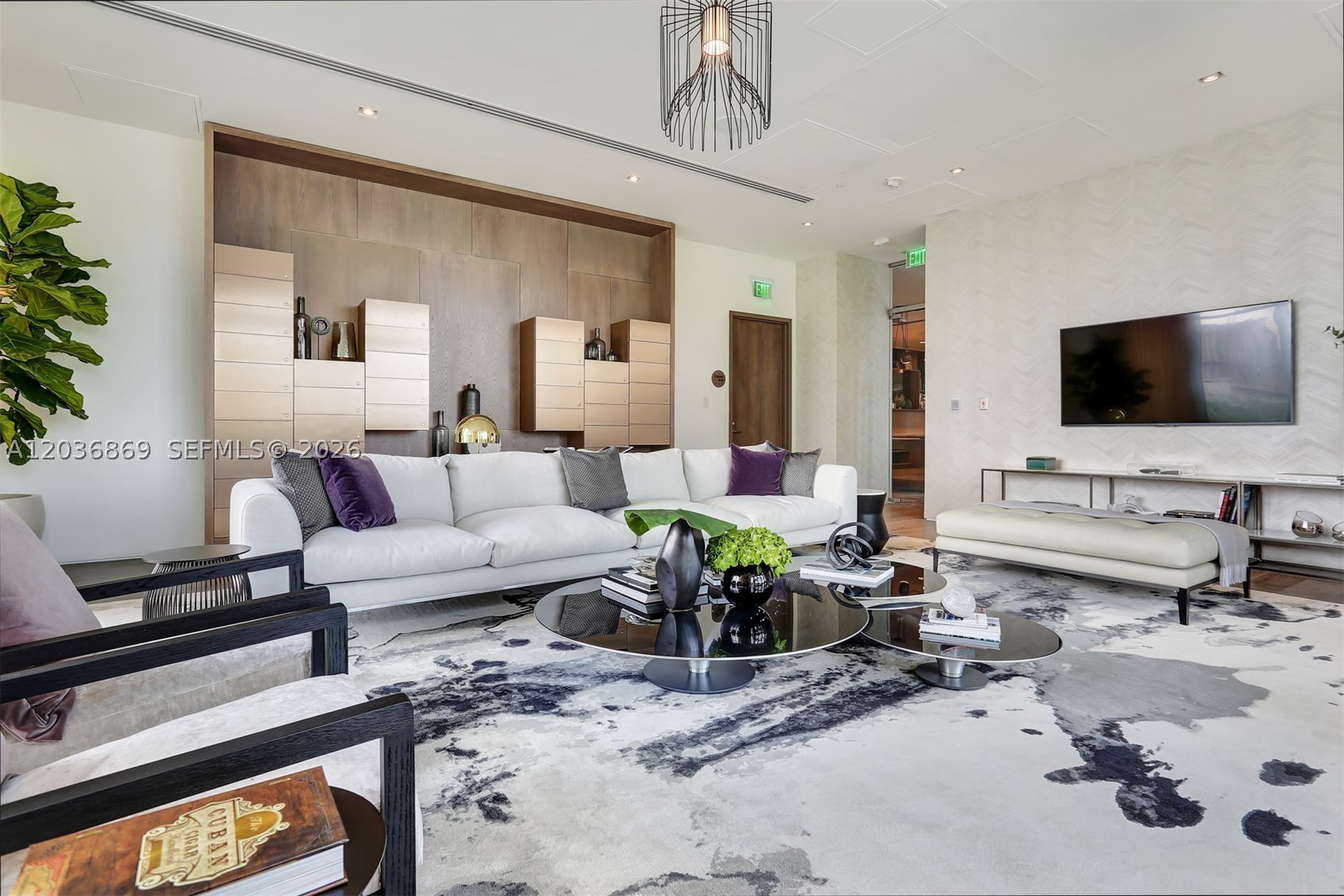 PARAISO BAY CONDO - Residential