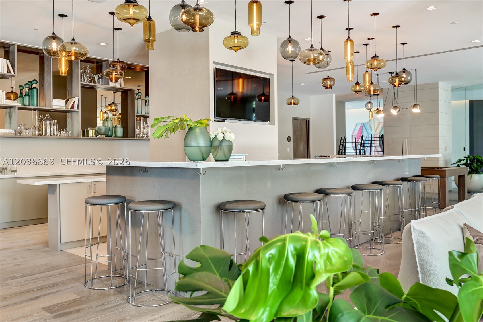 PARAISO BAY CONDO - Residential