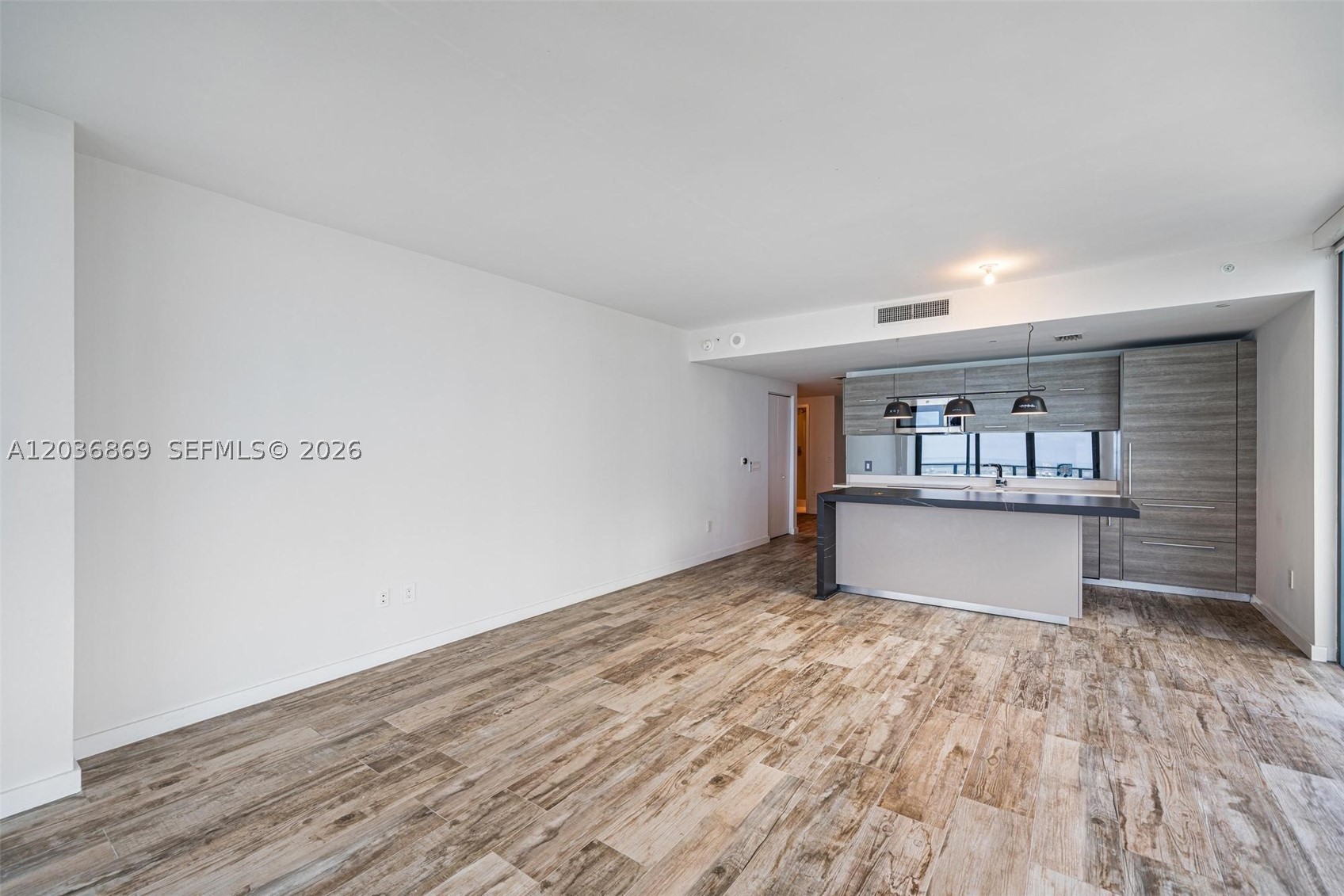 PARAISO BAY CONDO - Residential
