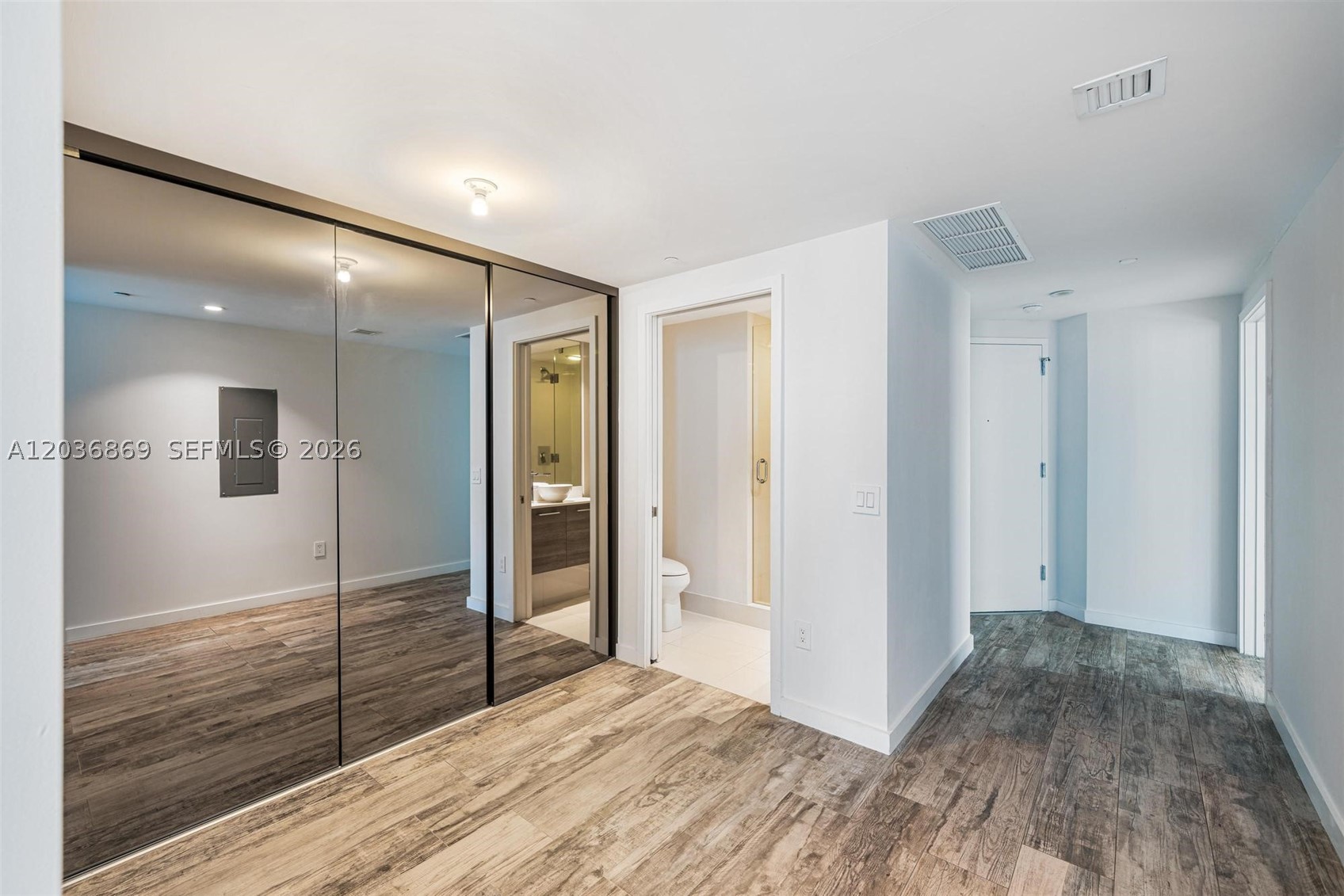 PARAISO BAY CONDO - Residential
