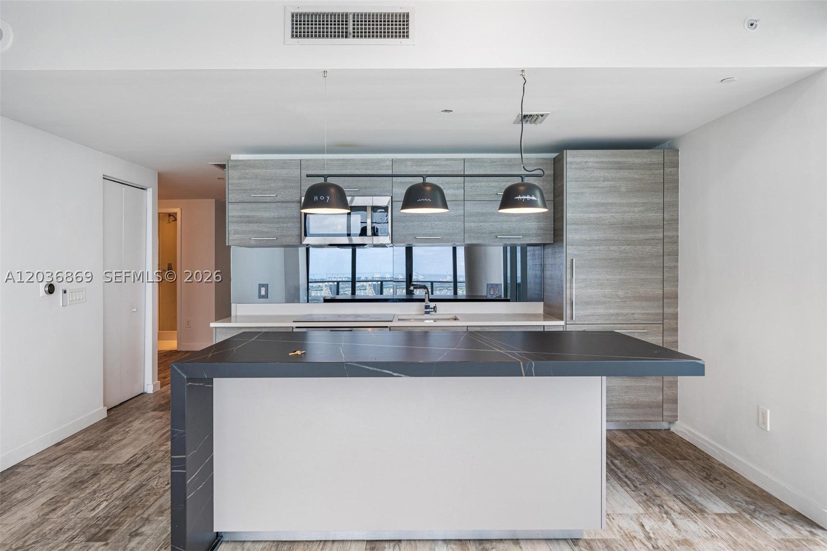 PARAISO BAY CONDO - Residential