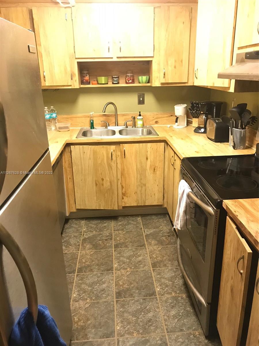 WISPERWOOD VILLAGE CONDO - Residential Lease