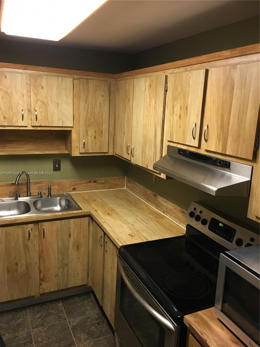 WISPERWOOD VILLAGE CONDO - Residential Lease