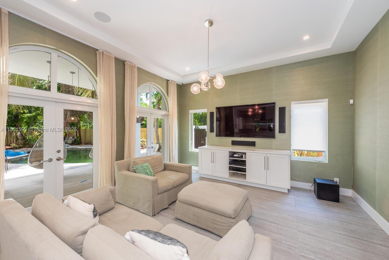 BRAGANZA PARK - Residential Lease