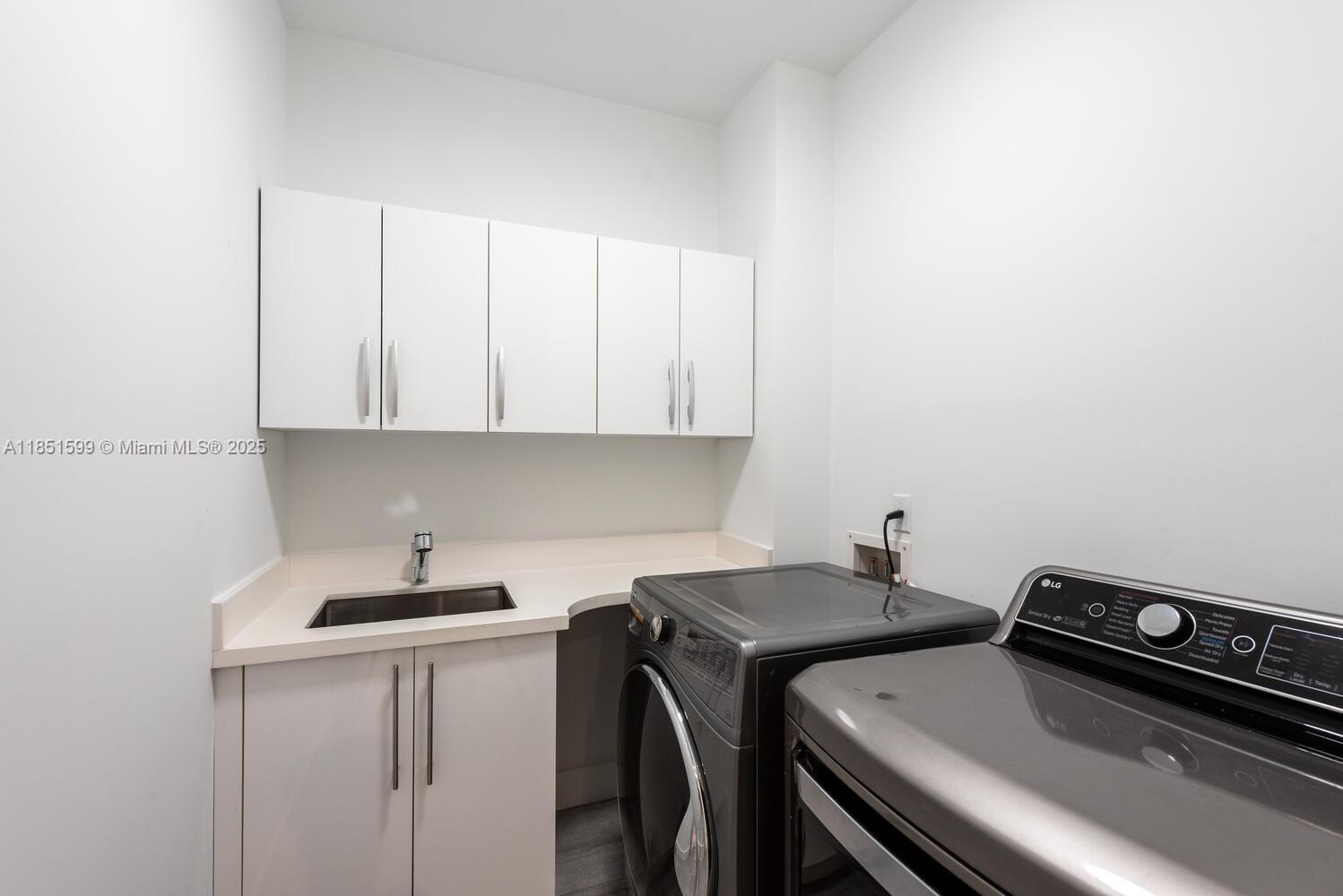BRAGANZA PARK - Residential Lease