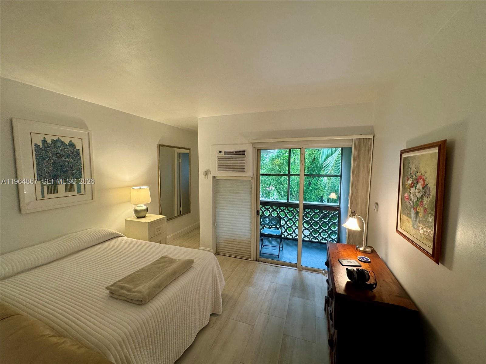 SANTONA CONDO - Residential