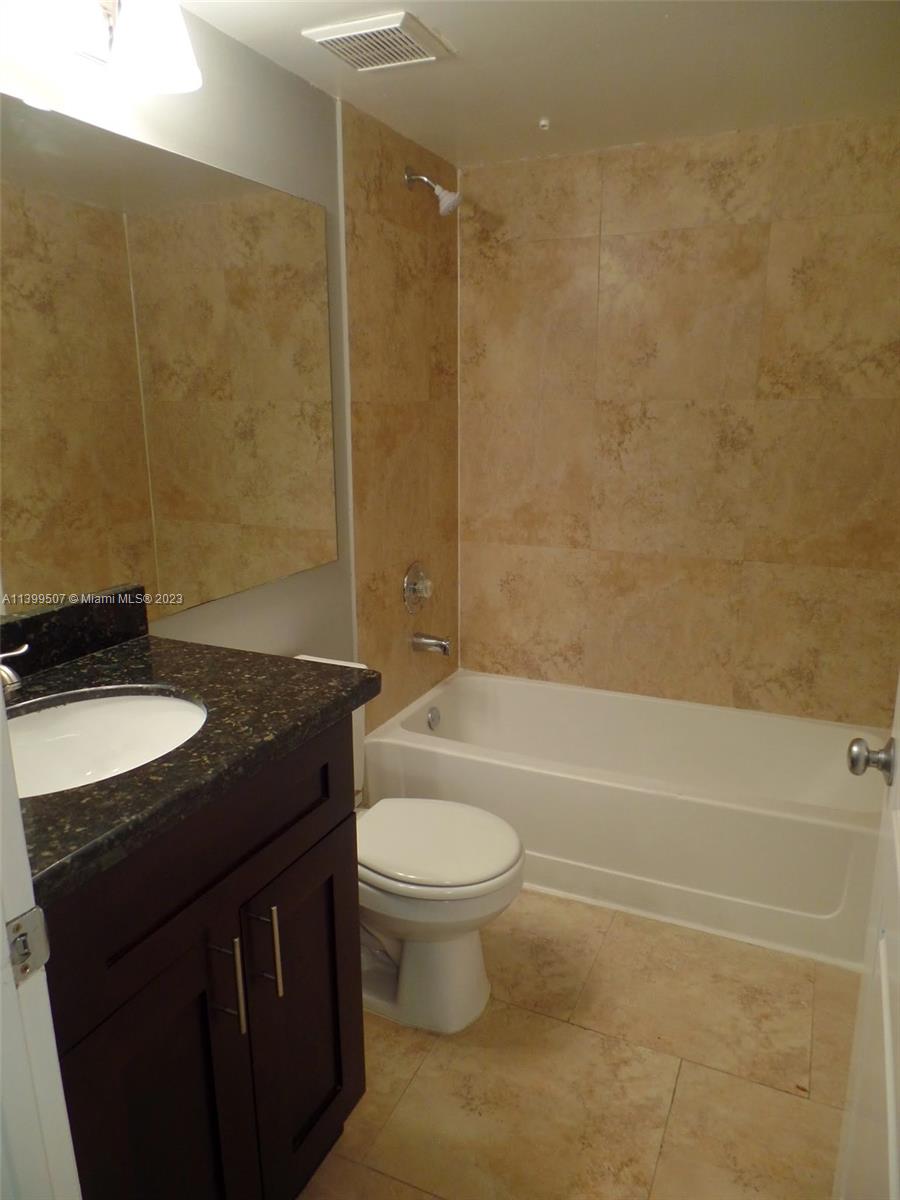 LAKEVIEW CLUB CONDO - Residential Lease