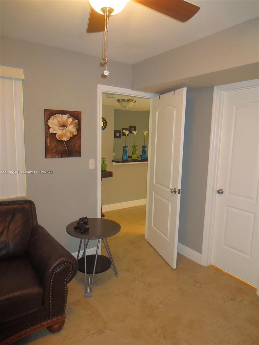 LAKEVIEW CLUB CONDO - Residential Lease
