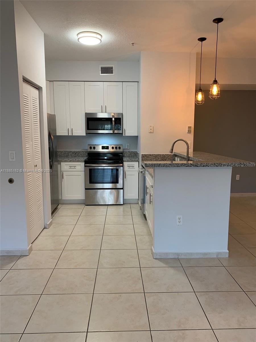 PALM GARDENS AT DORAL CON - Residential