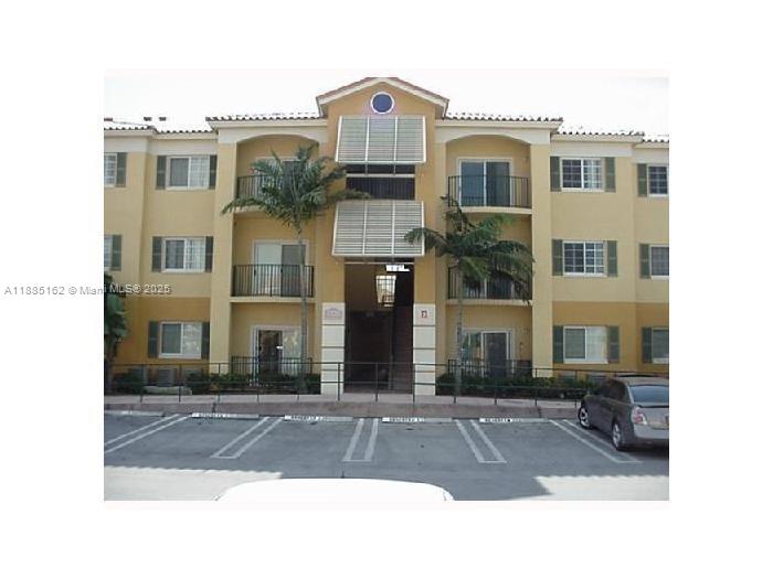PALM GARDENS AT DORAL CON - Residential