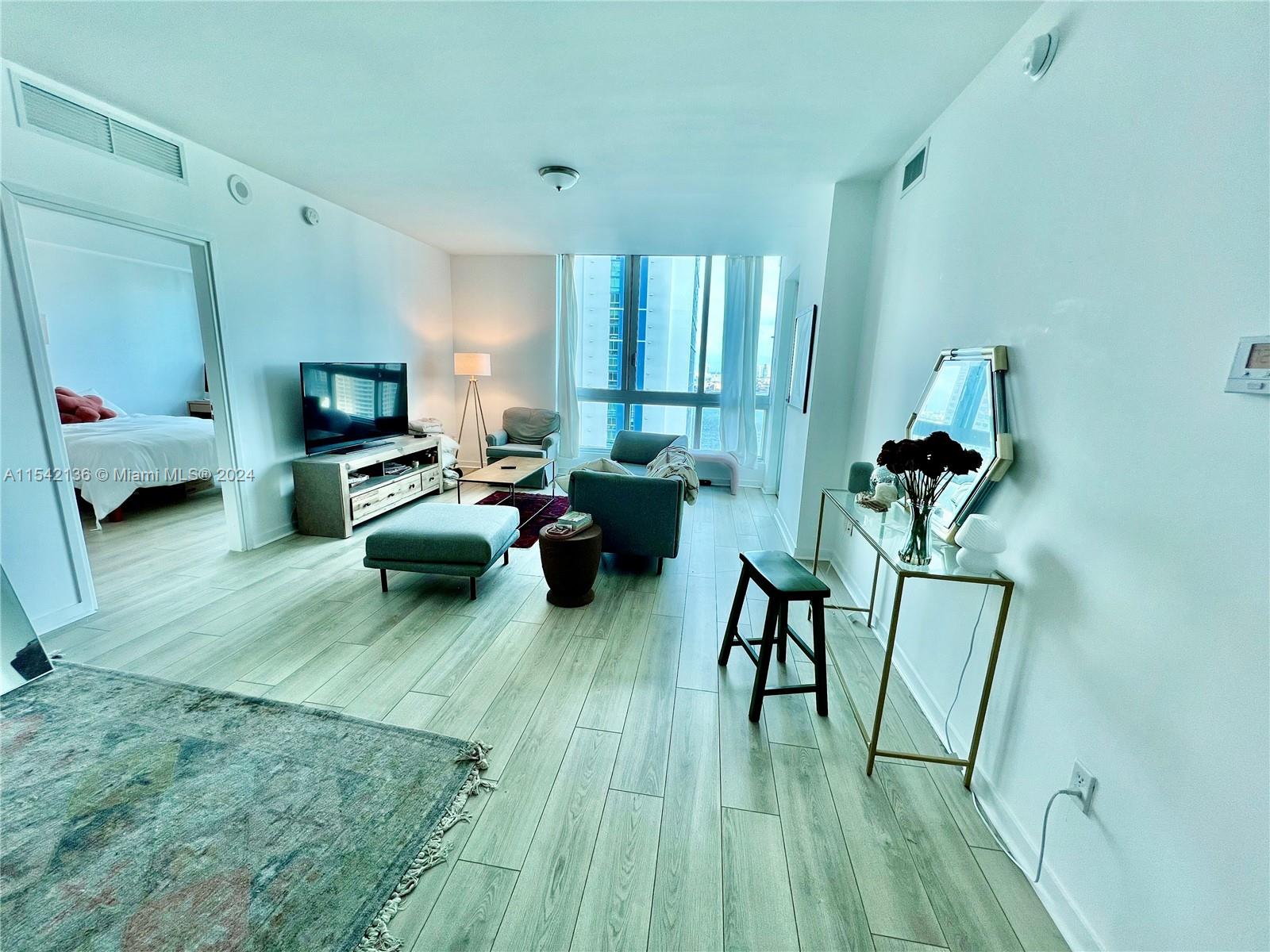 Met 1 - Residential Lease