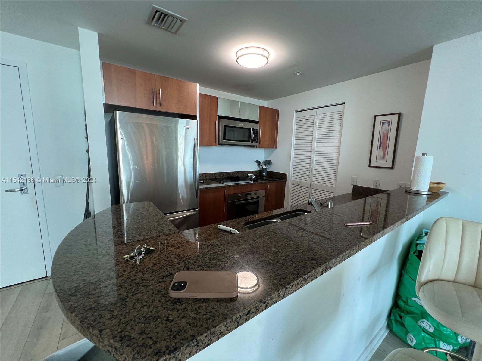 Met 1 - Residential Lease