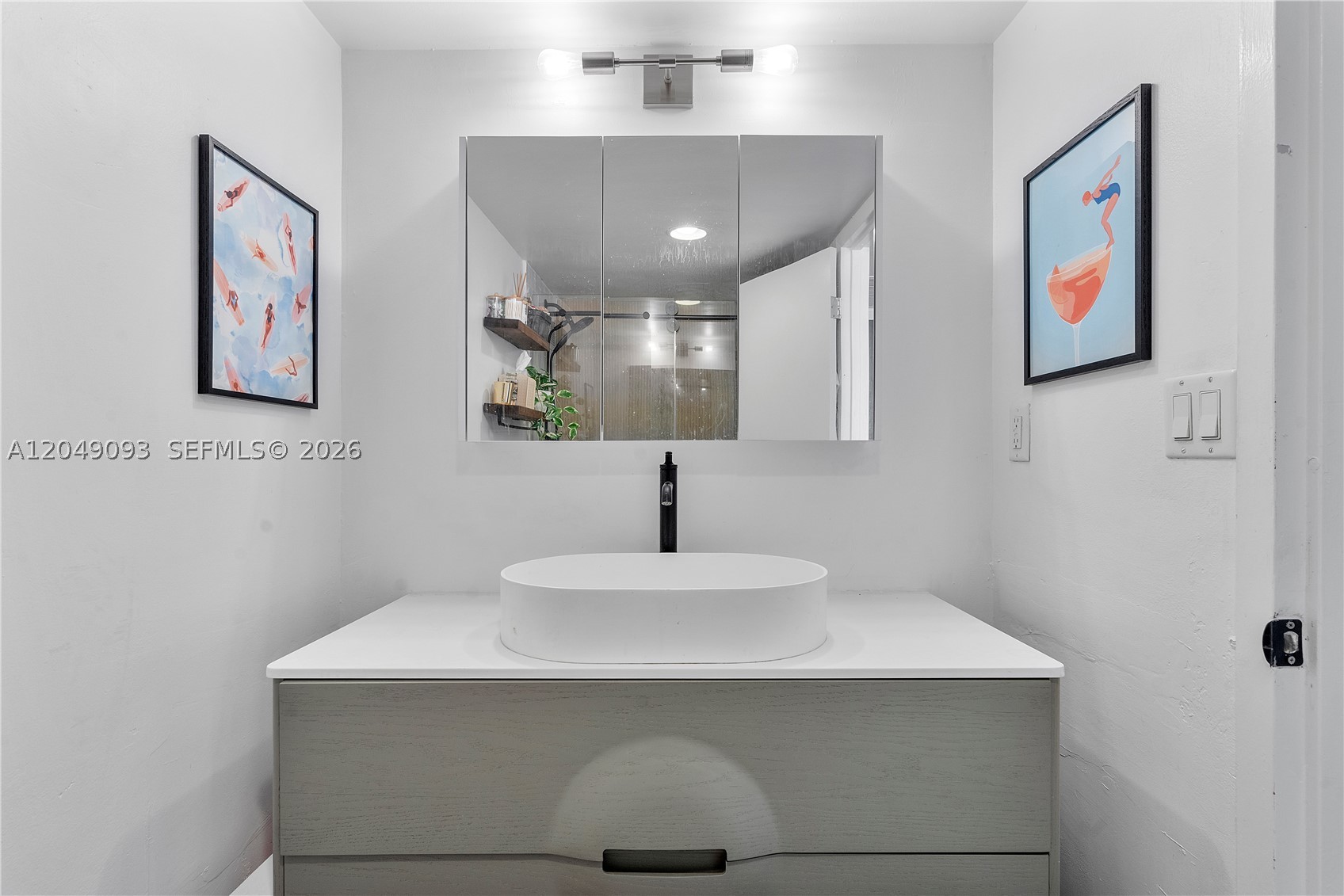 VENETIA CONDO - Residential