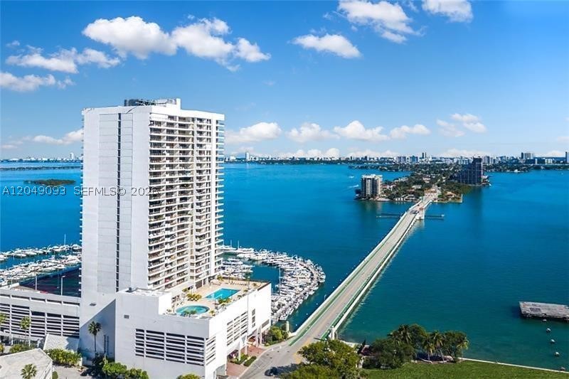 VENETIA CONDO - Residential