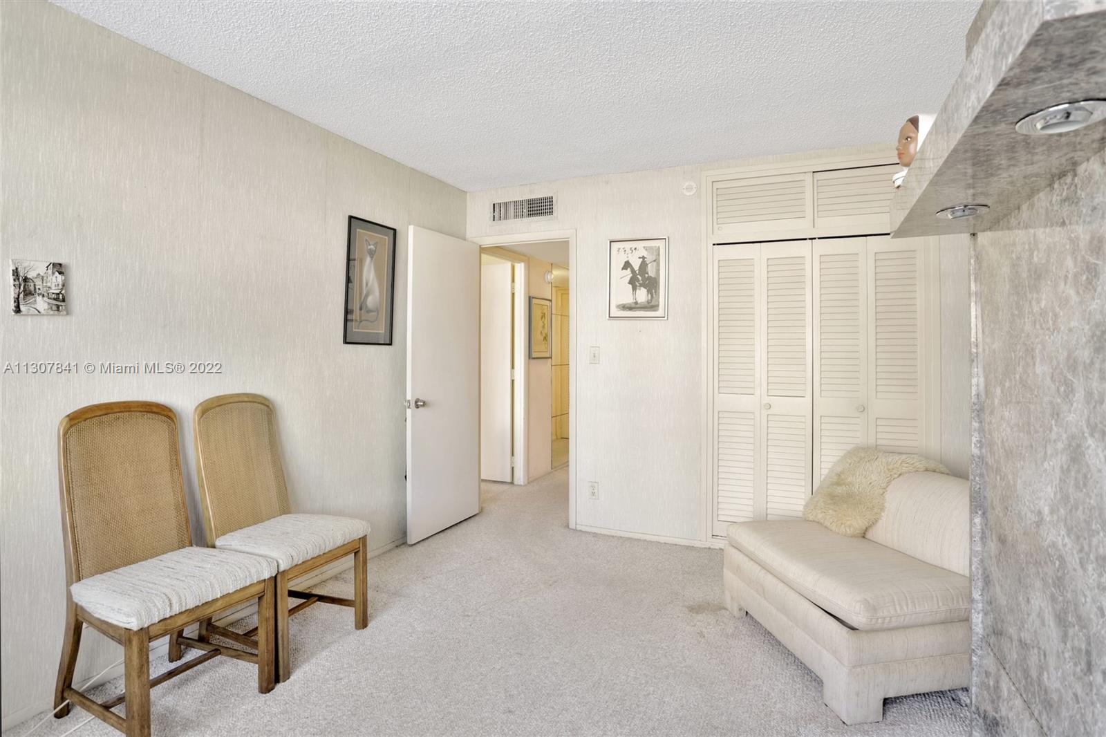 JAMAICA HOUSE CONDOMINIUM - Residential