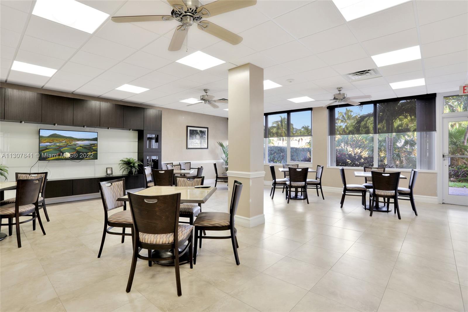 JAMAICA HOUSE CONDOMINIUM - Residential