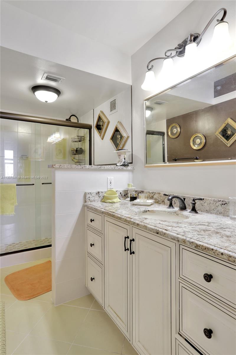 JAMAICA HOUSE CONDOMINIUM - Residential