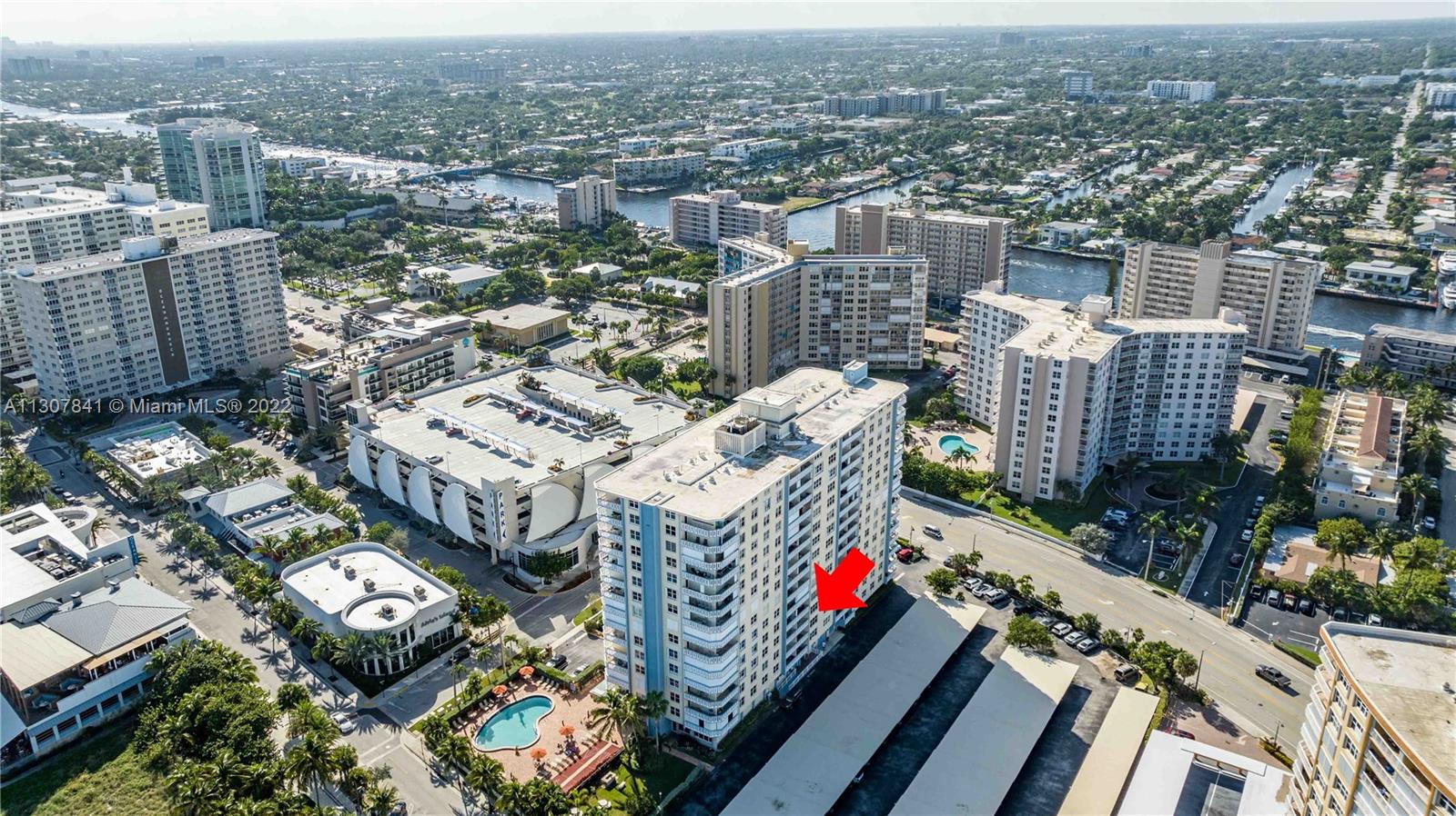 JAMAICA HOUSE CONDOMINIUM - Residential