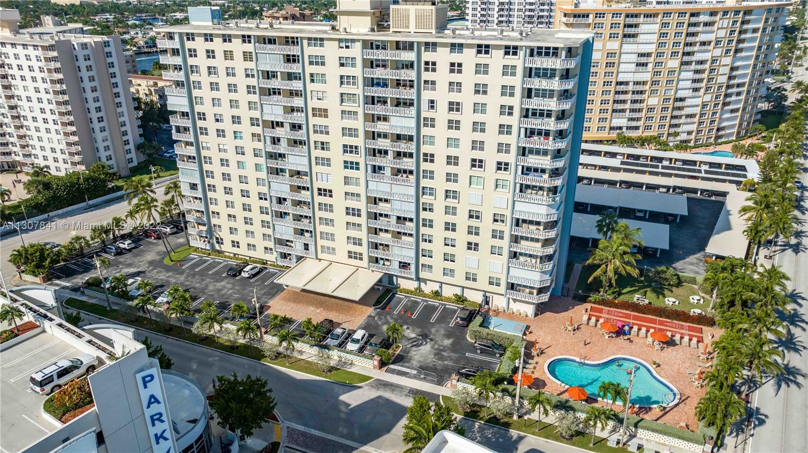 JAMAICA HOUSE CONDOMINIUM - Residential