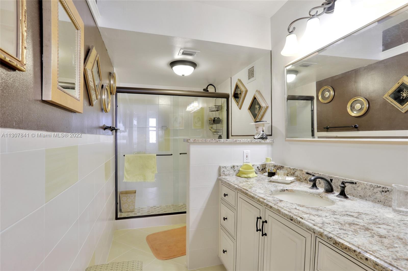 JAMAICA HOUSE CONDOMINIUM - Residential