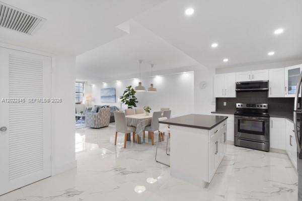 OCEANVIEW BUILDING A COND - Residential