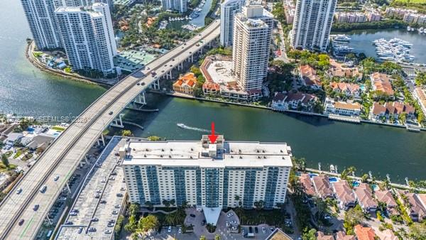 OCEANVIEW BUILDING A COND - Residential