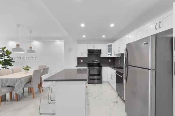OCEANVIEW BUILDING A COND - Residential
