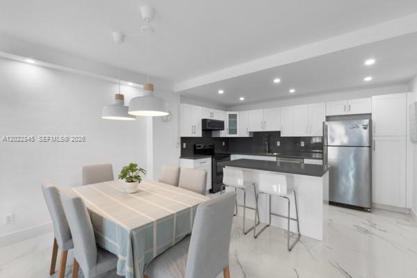 OCEANVIEW BUILDING A COND - Residential