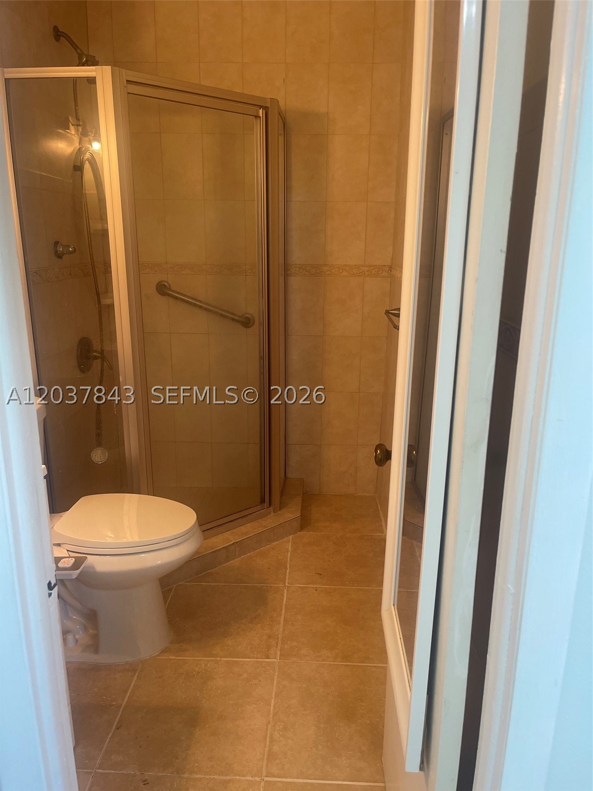 BLACK CREEK VILLAS - Residential Lease