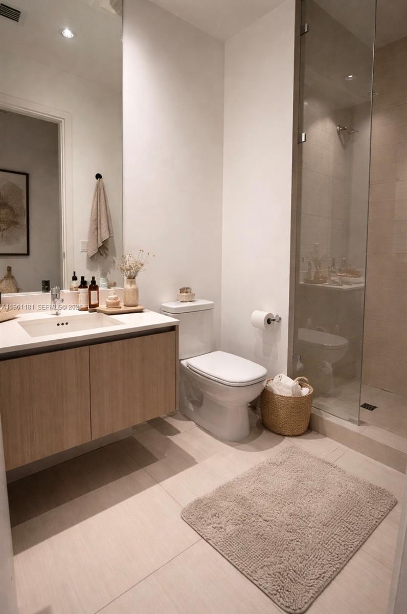 ECHO CONDO - Residential