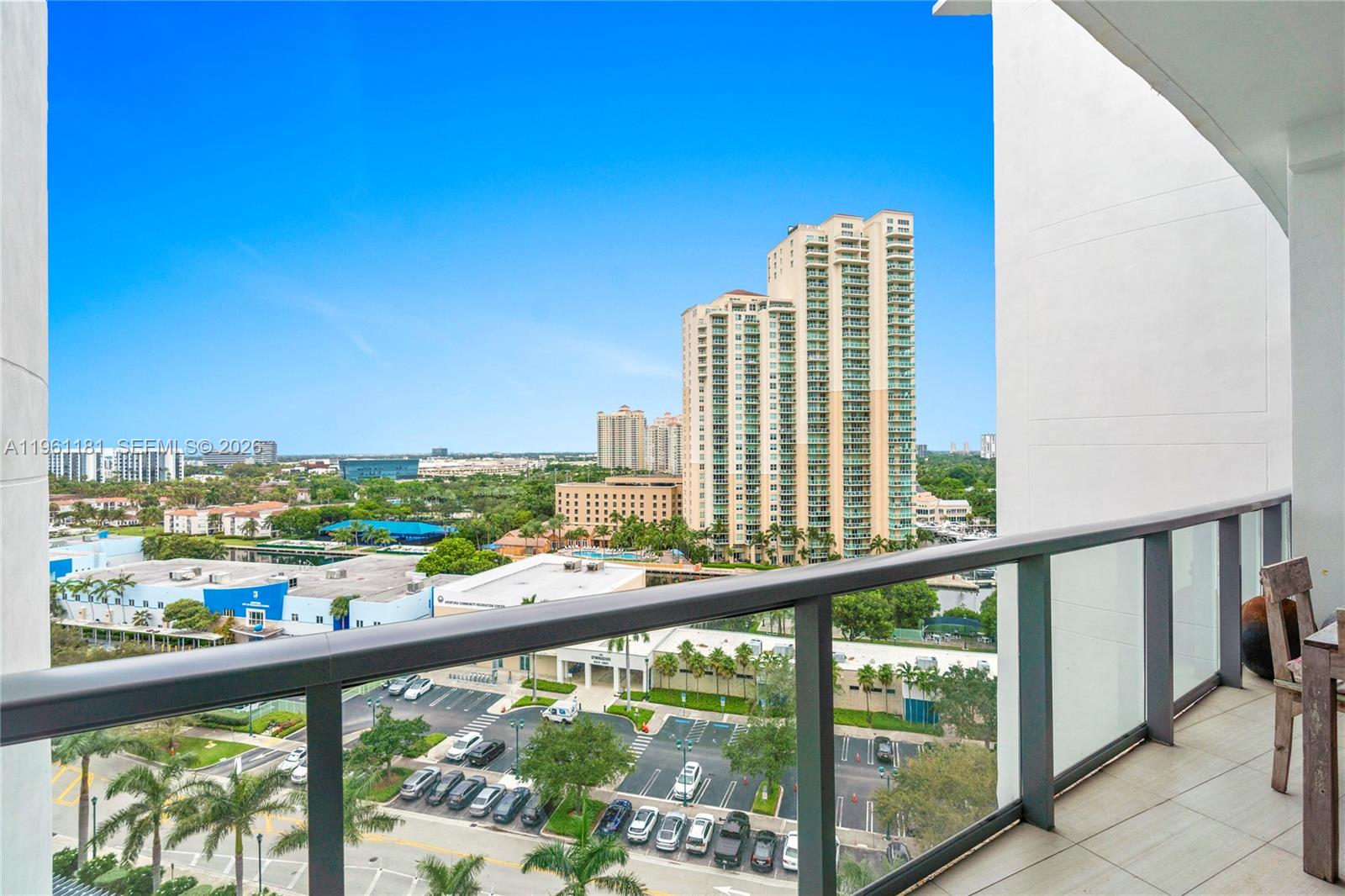 ECHO CONDO - Residential