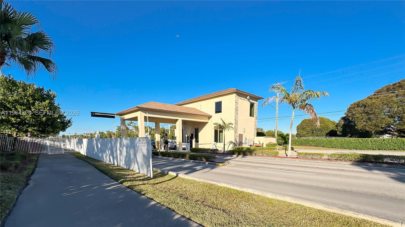 PLYMOUTH AT CENTURY VILLA - Residential