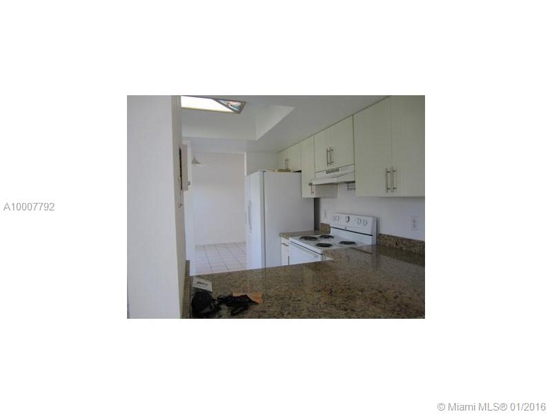 CENTENNIAL - Residential Lease
