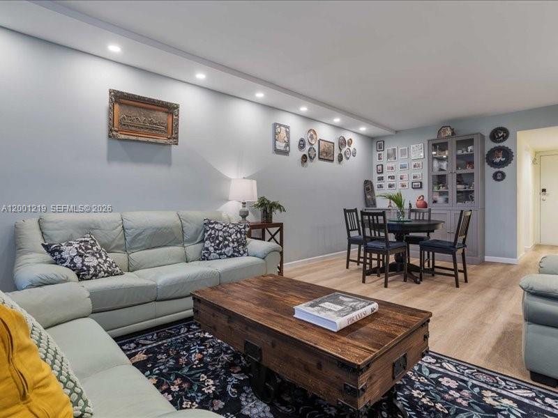 GATE ONE CONDO - Residential