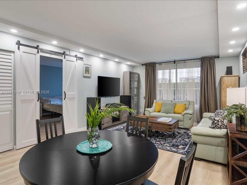 GATE ONE CONDO - Residential