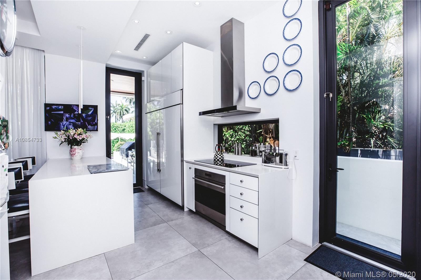 SAN MARINO ISLAND - Residential