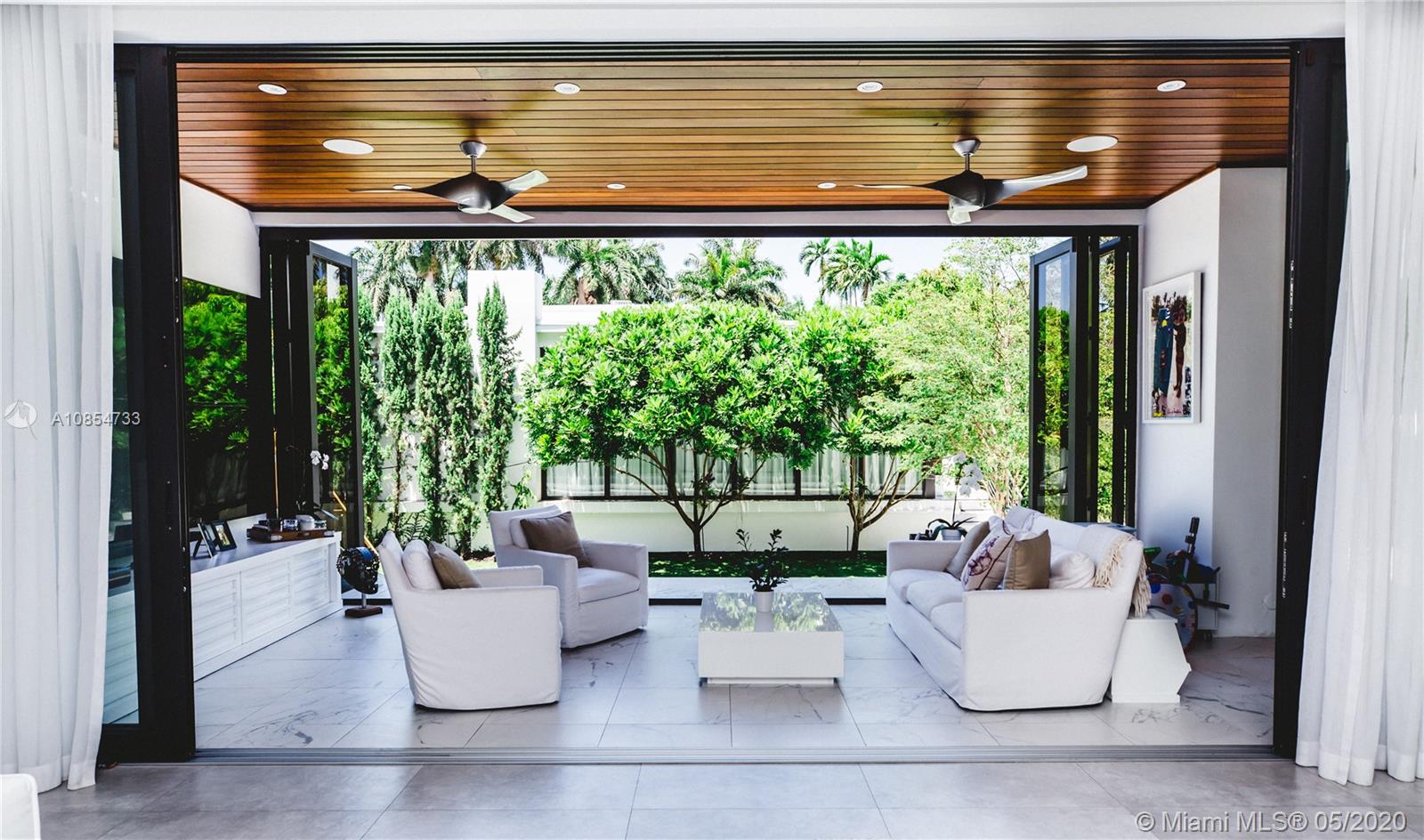SAN MARINO ISLAND - Residential
