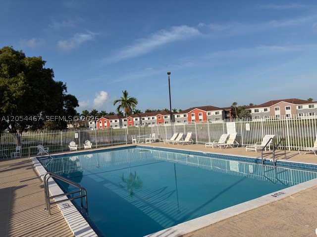 CUTLER CREEK VILLAGE COND - Residential