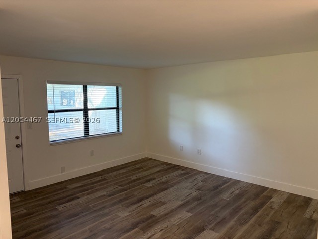 CUTLER CREEK VILLAGE COND - Residential