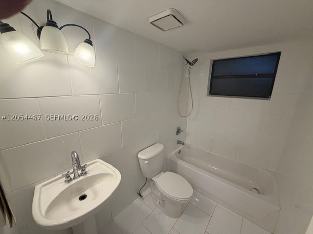 CUTLER CREEK VILLAGE COND - Residential