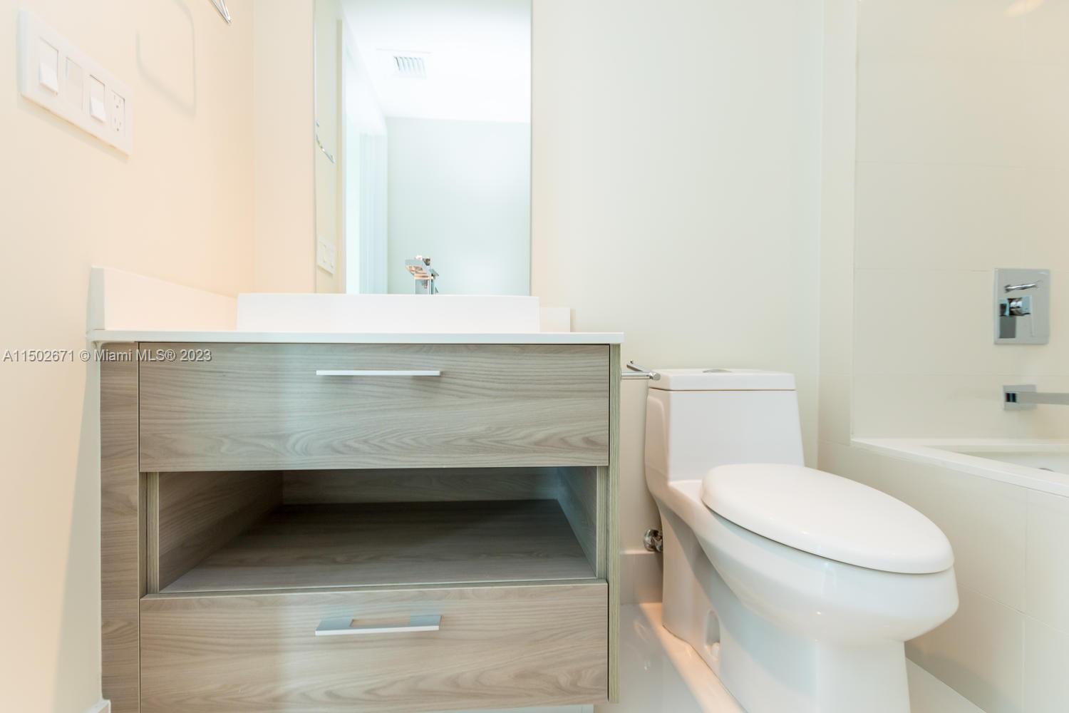1300 S MIAMI AVENUE CONDO - Residential Lease