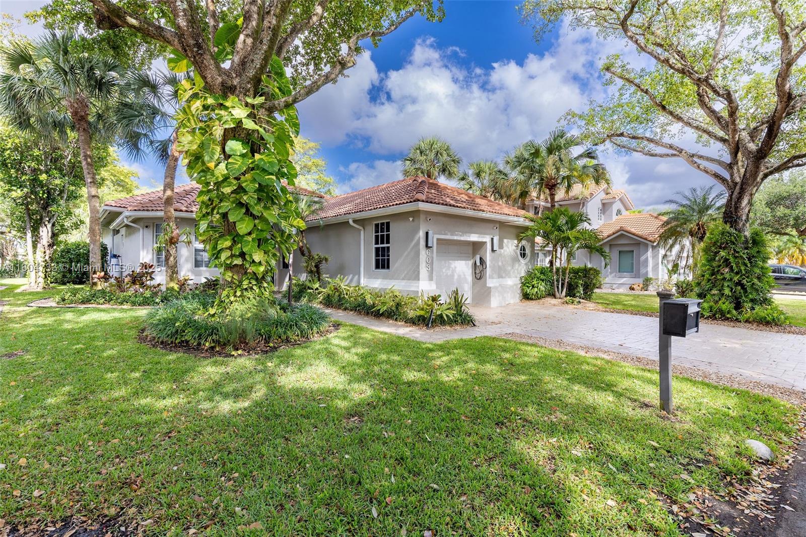 PALM-AIRE OAKS COURSE EST - Residential