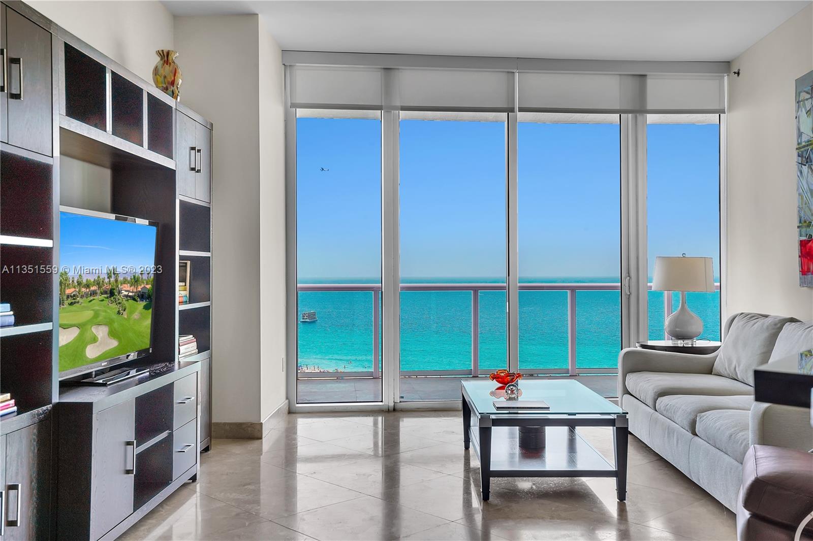 CONTINUUM ON SOUTH BEACH - Residential