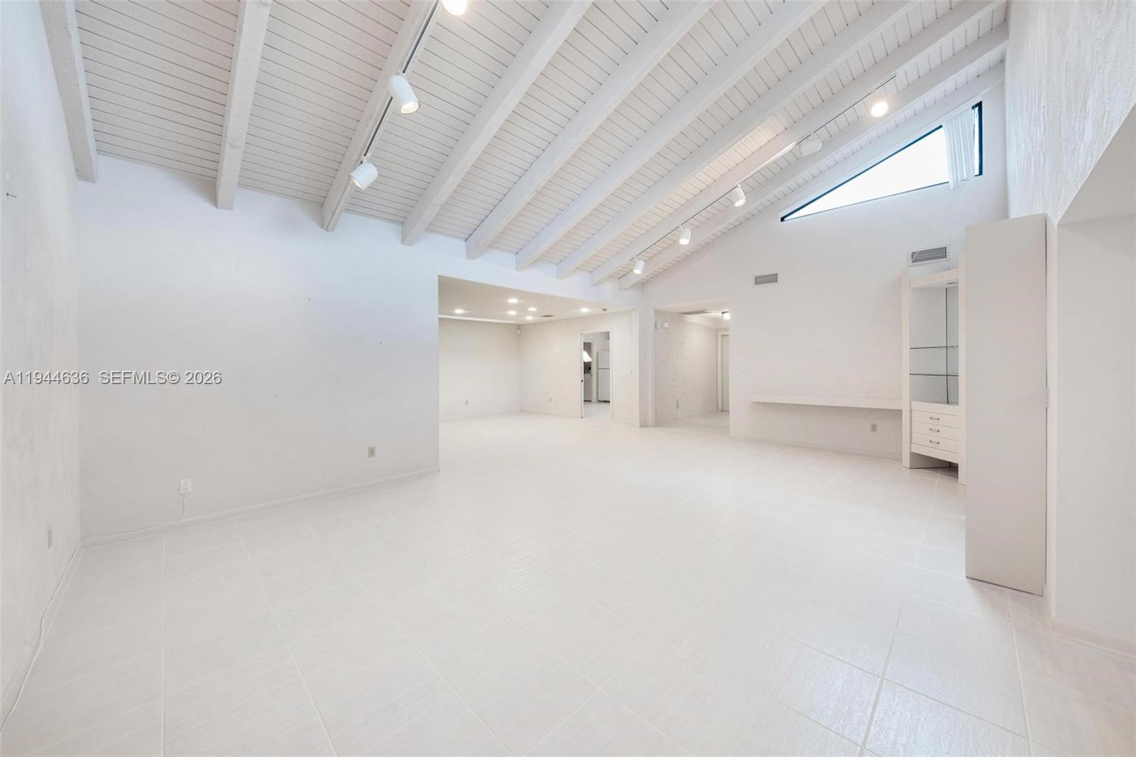 GLADES OF BOCA LAGO CONDO - Residential